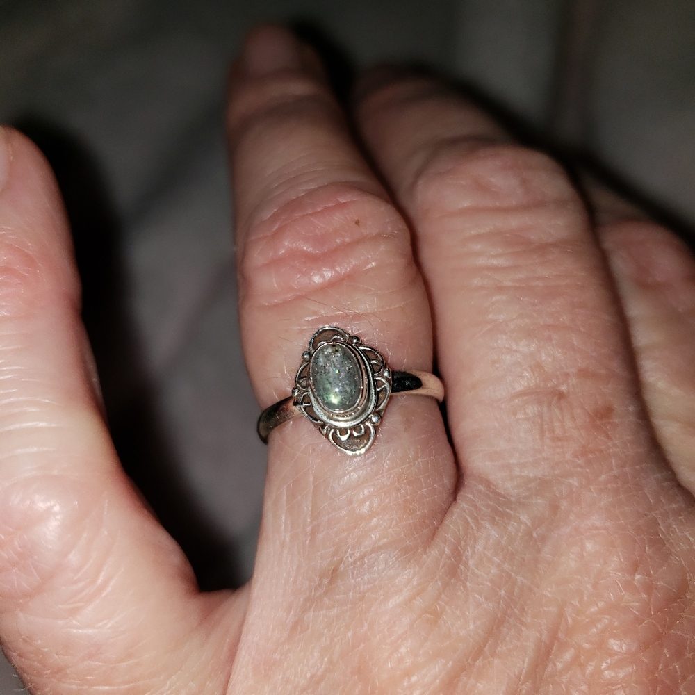 SS green stone ring